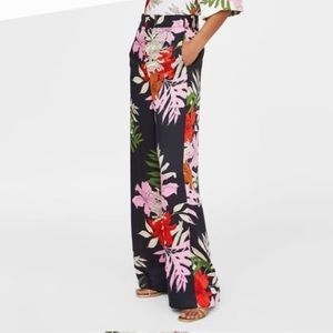 Zara Floral print Plazzo pants